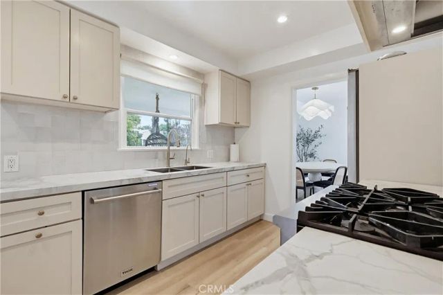 12836 Waddell, Valley Village, CA 91607