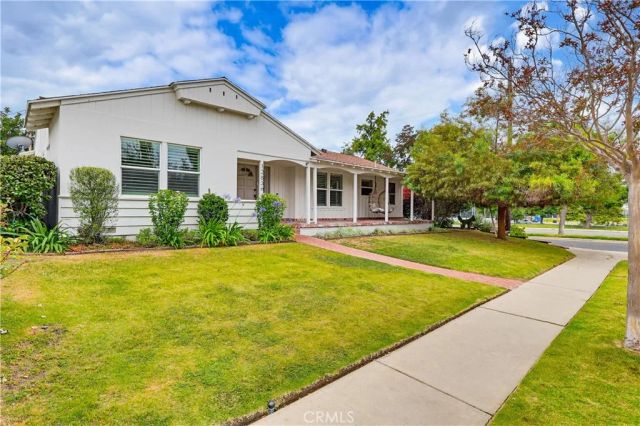 12836 Waddell, Valley Village, CA 91607