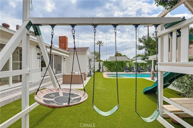 12836 Waddell, Valley Village, CA 91607