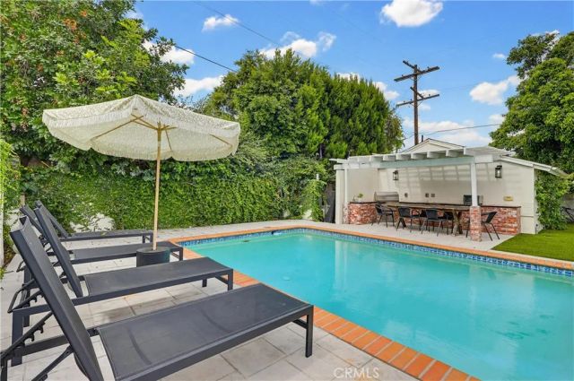 12836 Waddell, Valley Village, CA 91607