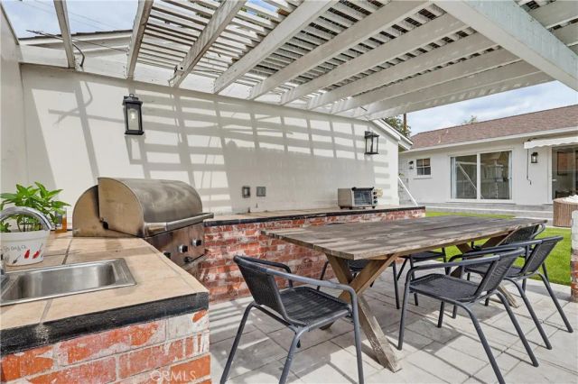 12836 Waddell, Valley Village, CA 91607