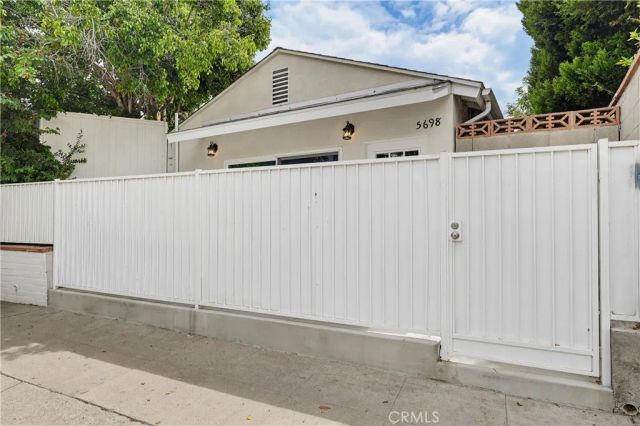 12836 Waddell, Valley Village, CA 91607