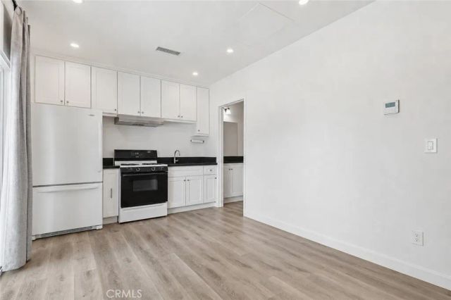 12836 Waddell, Valley Village, CA 91607