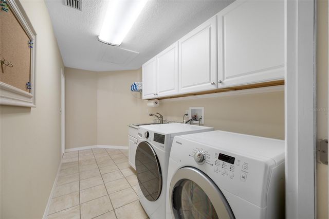 1611 HIGHLAND CLUB LANE, Palm Harbor, FL 34684