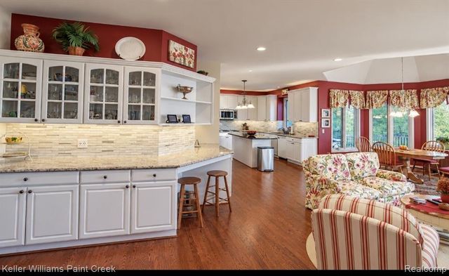 5739 Kirkridge Trail, Oakland, MI 48306