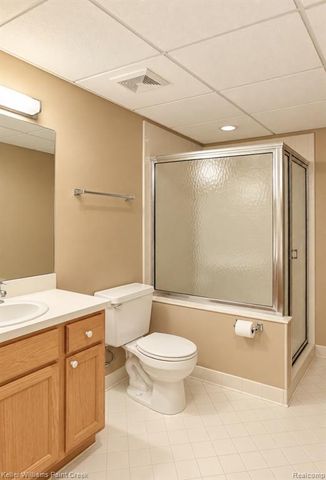 5739 Kirkridge Trail, Oakland, MI 48306