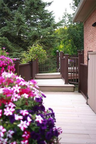 5739 Kirkridge Trail, Oakland, MI 48306