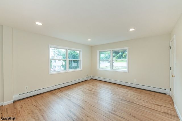 16 Florence St, Hopatcong Boro, NJ 07874
