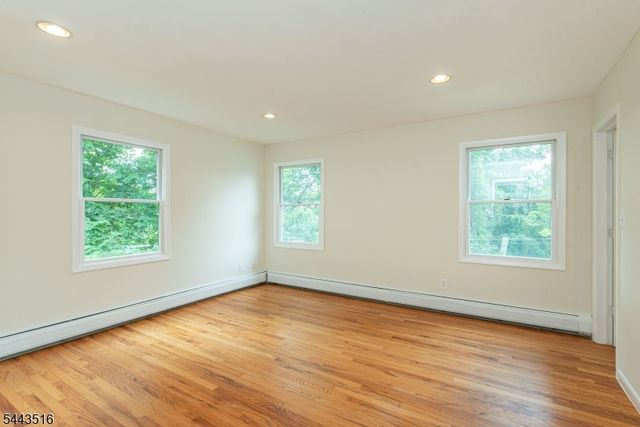 16 Florence St, Hopatcong Boro, NJ 07874