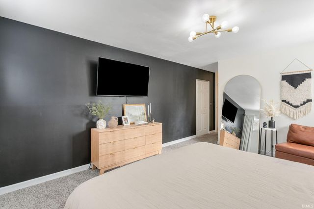 3630 Evesham Court, South Bend, IN 46614