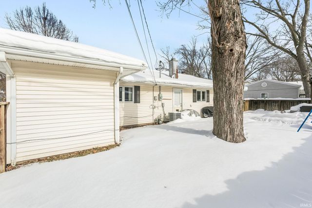 3630 Evesham Court, South Bend, IN 46614