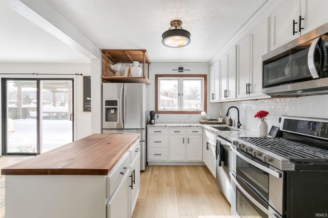 3630 Evesham Court, South Bend, IN 46614