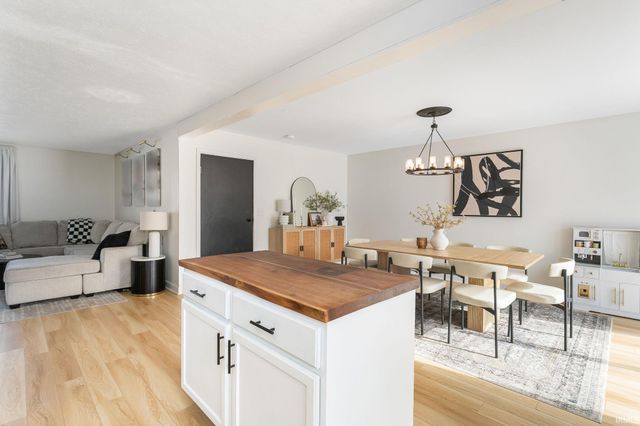 3630 Evesham Court, South Bend, IN 46614