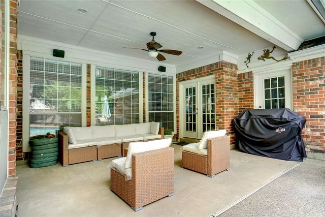206 Swallow Drive, Southlake, TX 76092