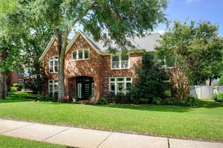 206 Swallow Drive, Southlake, TX 76092