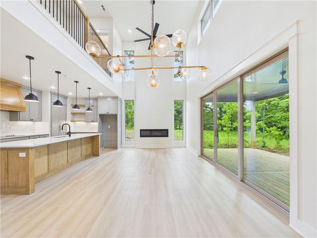 55 Magrath Drive, Bella Vista, AR 72715