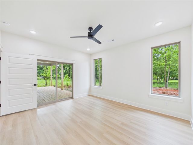 55 Magrath Drive, Bella Vista, AR 72715