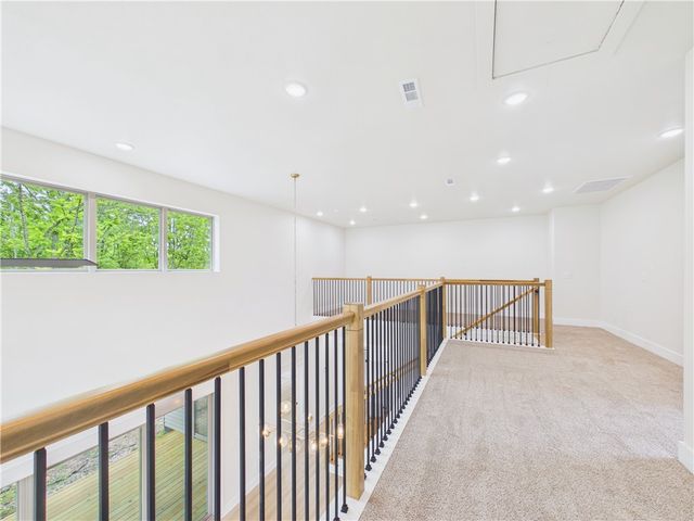 55 Magrath Drive, Bella Vista, AR 72715