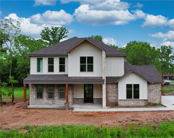 55 Magrath Drive, Bella Vista, AR 72715