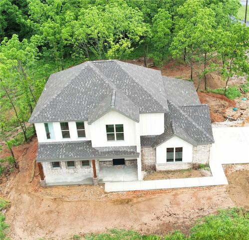 55 Magrath Drive, Bella Vista, AR 72715