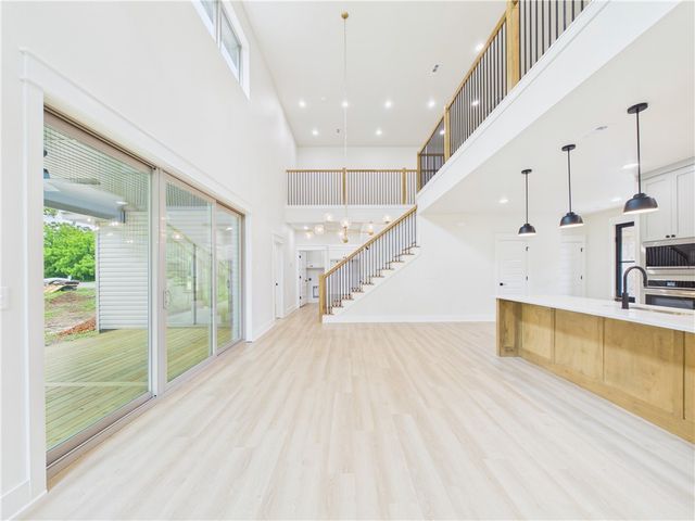 55 Magrath Drive, Bella Vista, AR 72715