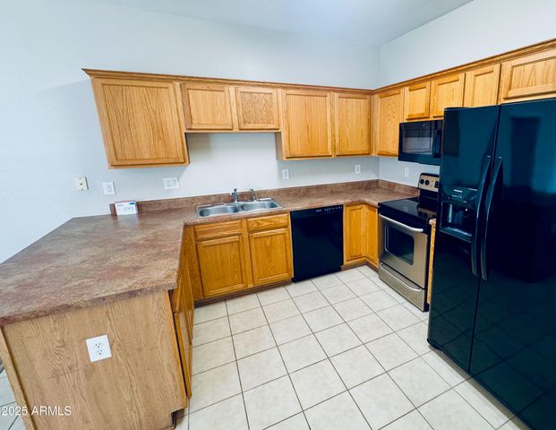 2300 E MAGMA Road 128, San Tan Valley, AZ 85143