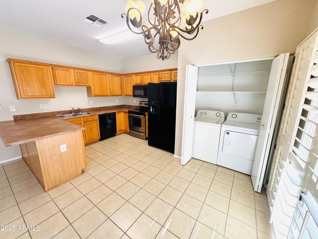 2300 E MAGMA Road 128, San Tan Valley, AZ 85143