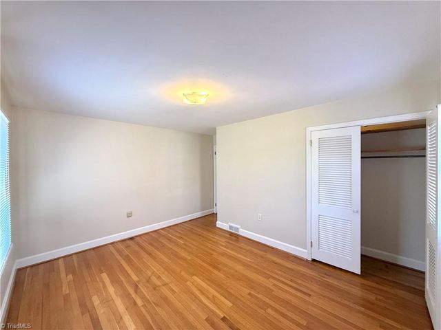 2841 Deerwood Drive, Winston-salem, NC 27103