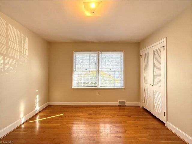 2841 Deerwood Drive, Winston-salem, NC 27103