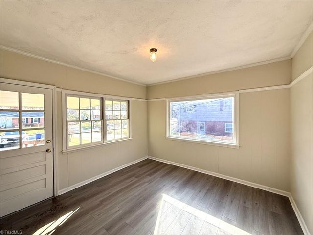 2841 Deerwood Drive, Winston-salem, NC 27103