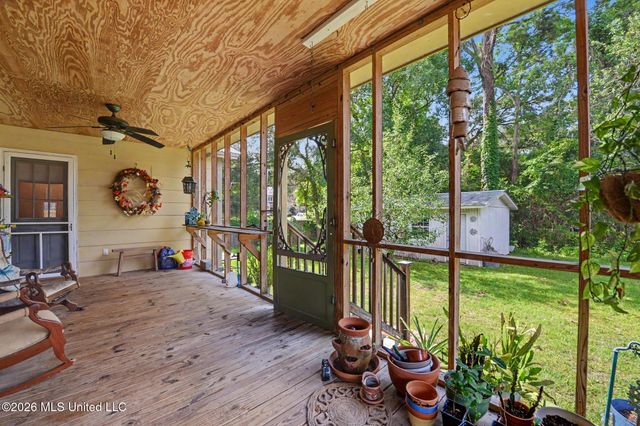 1918 Stuart Avenue, Ocean Springs, MS 39564