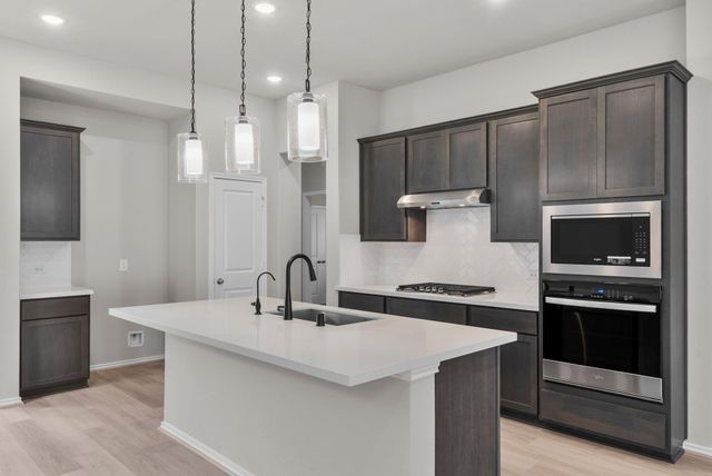 1040 Shoal Creek Trail, Conroe, TX 77304