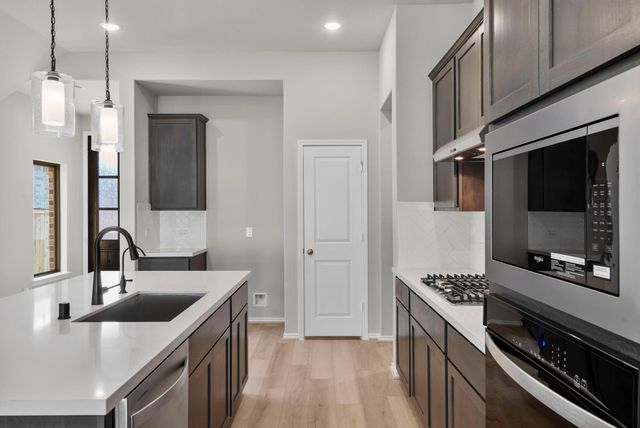 1040 Shoal Creek Trail, Conroe, TX 77304