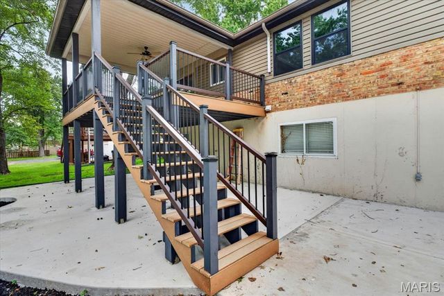 863 Woods Mill Road, Ballwin, MO 63011