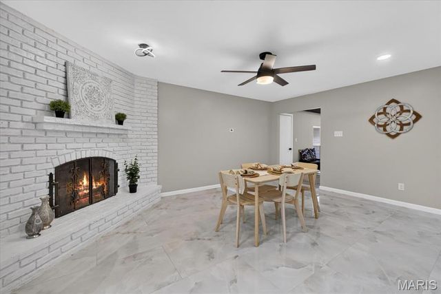 863 Woods Mill Road, Ballwin, MO 63011