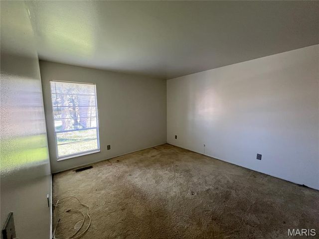 6683 Parker Road B, Florissant, MO 63033