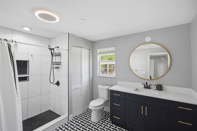 5002 WHO DAT ROAD, Plant City, FL 33565