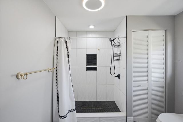 5002 WHO DAT ROAD, Plant City, FL 33565