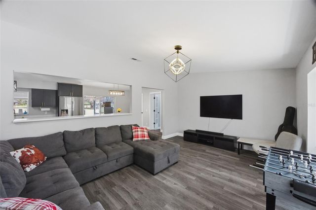 5002 WHO DAT ROAD, Plant City, FL 33565