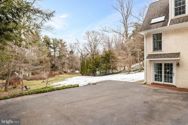 505 OLD GULPH RD, Bryn Mawr, PA 19010