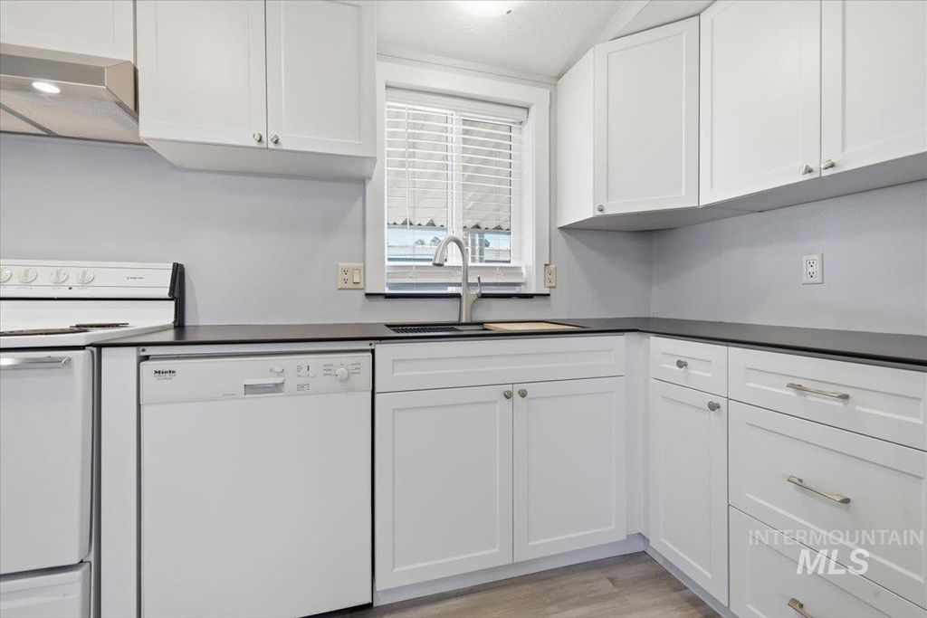 5653 N Fairfax, Garden City, ID 83714 photo 5