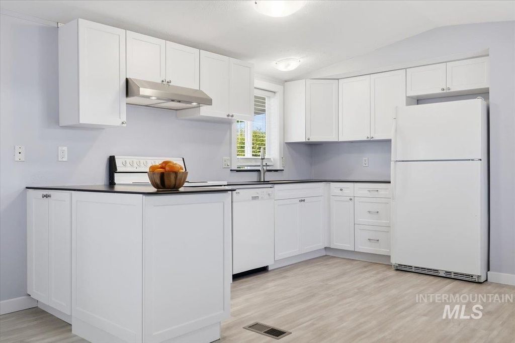 5653 N Fairfax, Garden City, ID 83714 photo 6