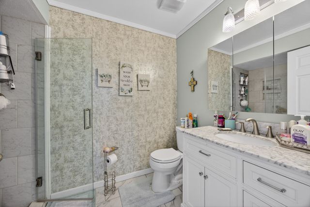 2403 N Pointe Cove Cir, Cookeville, TN 38506