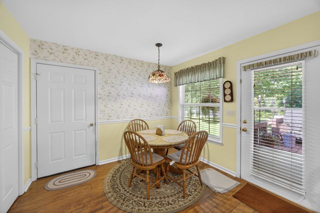 2403 N Pointe Cove Cir, Cookeville, TN 38506