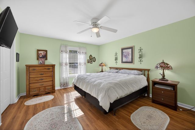 2403 N Pointe Cove Cir, Cookeville, TN 38506