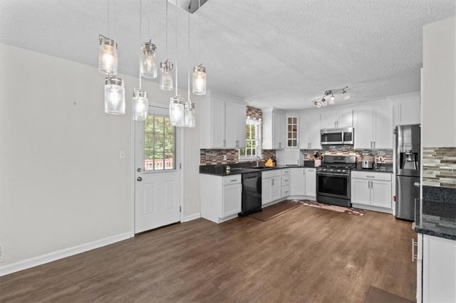 51 Bedford Court, Douglasville, GA 30134