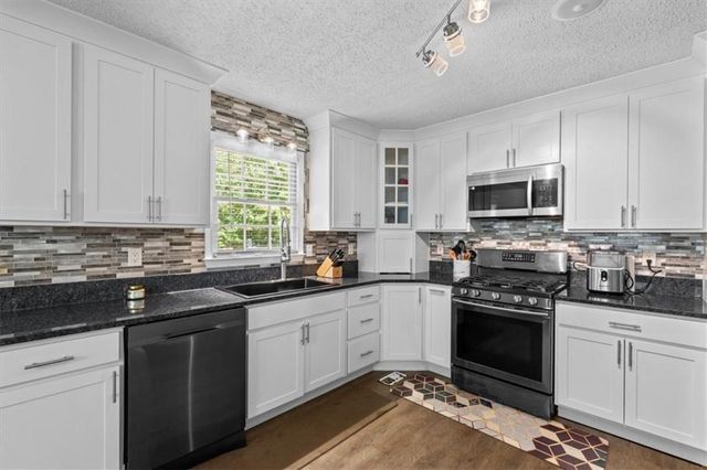 51 Bedford Court, Douglasville, GA 30134