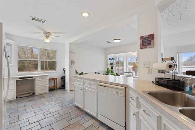 467 Pinnacle, Trinity, TX 75862