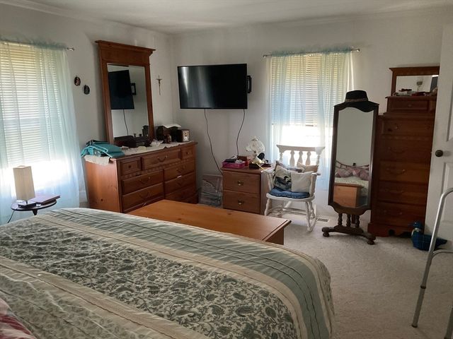 61 Pinehurst Drive, Plymouth, MA 02360