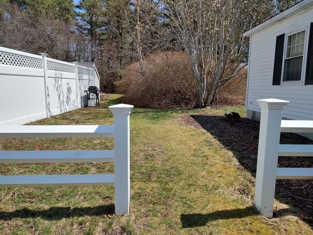 61 Pinehurst Drive, Plymouth, MA 02360